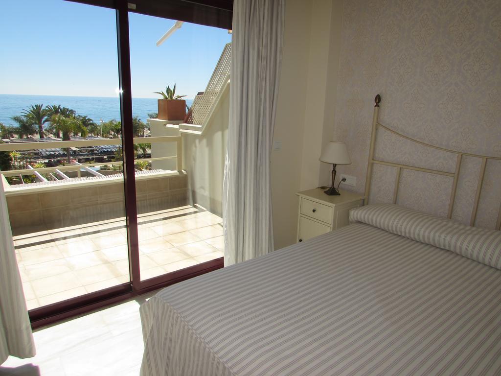 Home4Holidays Nerja Kamer foto