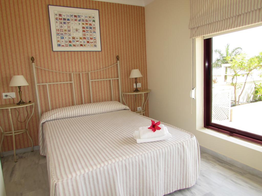 Home4Holidays Nerja Kamer foto